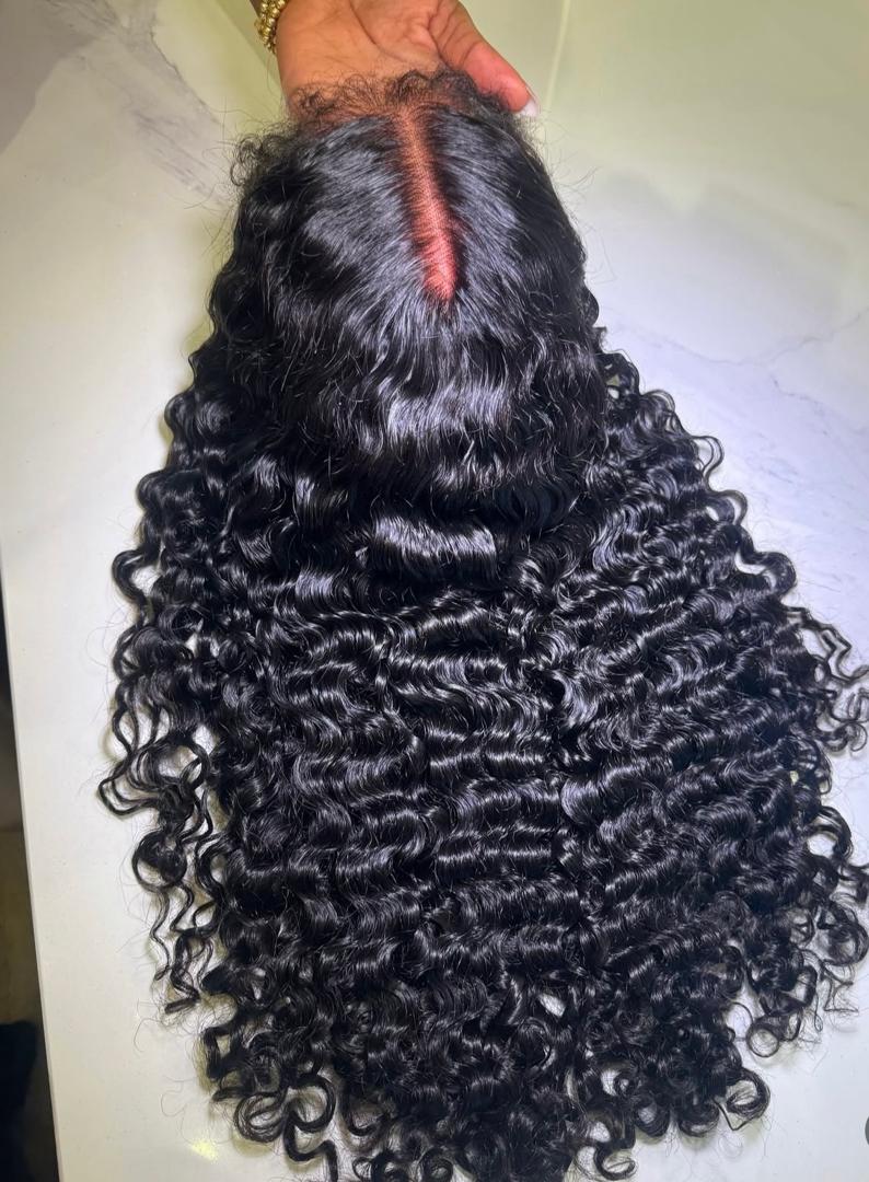 Perruque vietnamienne SDD noire, taille 22, sur frontale — vue 1